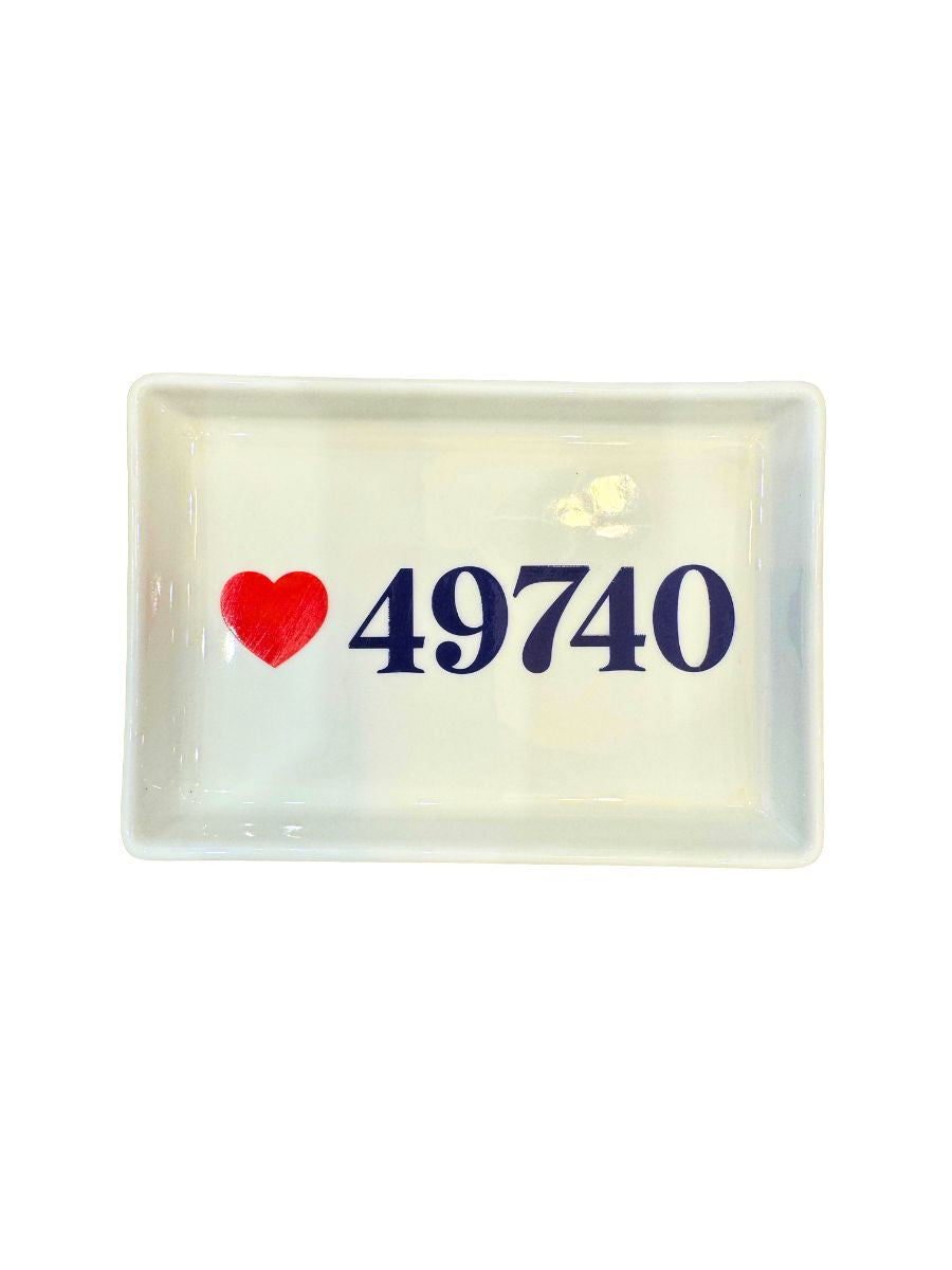 Rectangular white dish with a red heart and blue text '49740' on a white background